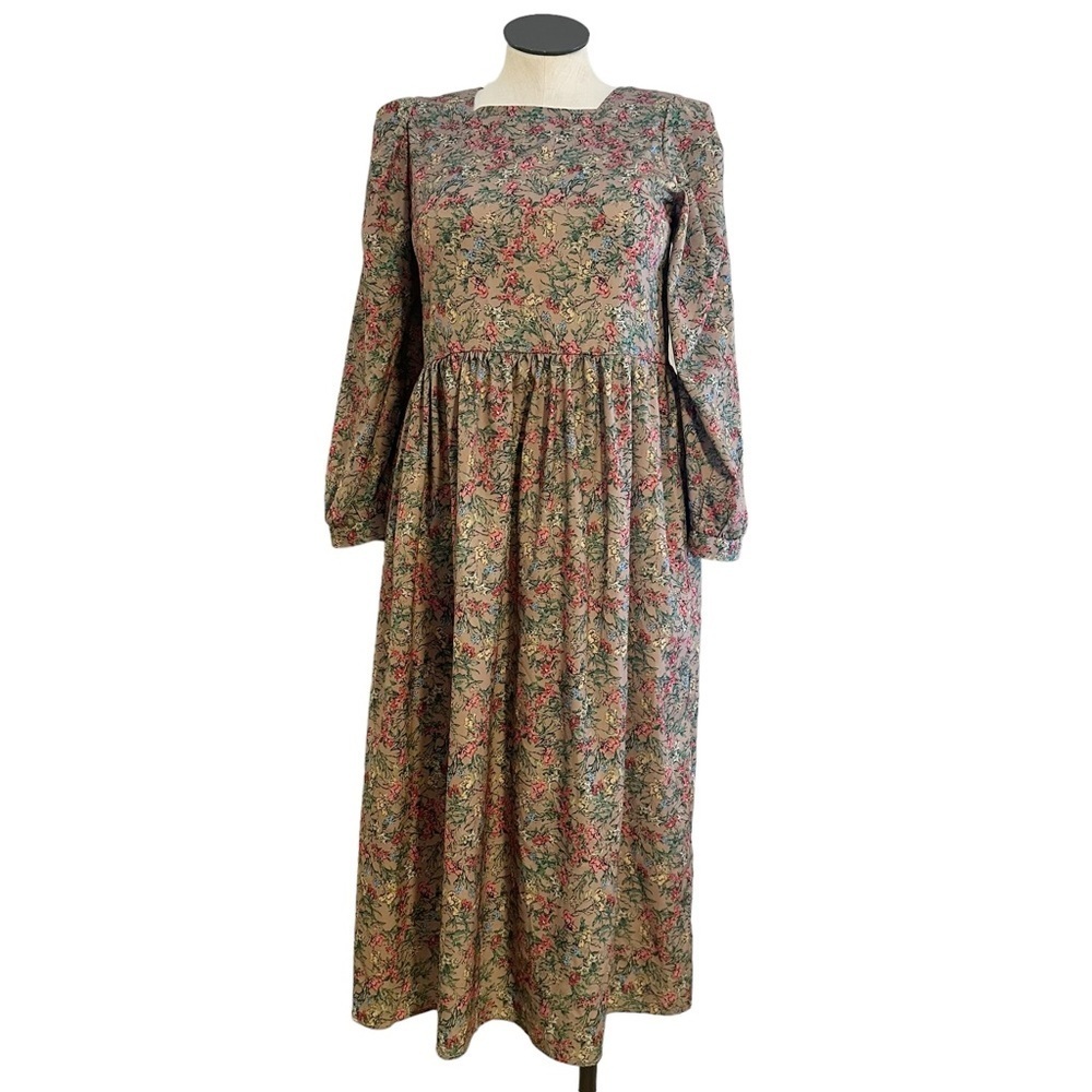 Oak & Fort modest silky ditsy neutral floral midi dress OS/TU